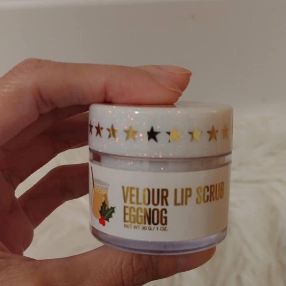 🎄FIRM! NWT JEFFREE STAR COSMETICS VELOUR LIP SCRUB EGGNOG (LIMITED EDITION) - Picture 8 of 13